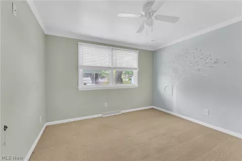 Bedroom - 691 Oakridge Dr, Boardman, OH 44512 photo 5 of 6