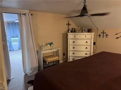 209 Washington St, Barnesville, OH 43713 photo 24