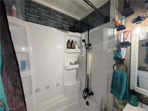 209 Washington St, Barnesville, OH 43713 photo 17