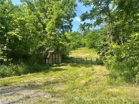 Taylor Road, Cambridge, OH 43725