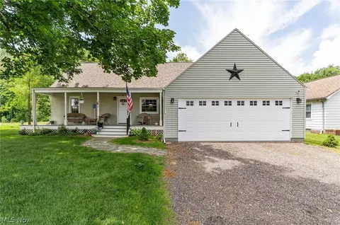 10060 Salem Warren Rd, Salem, OH 44460