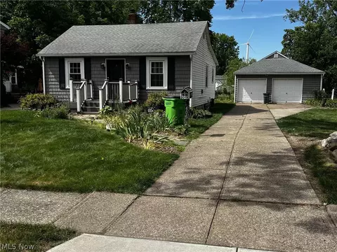 405 Austin St, Berea, OH 44017