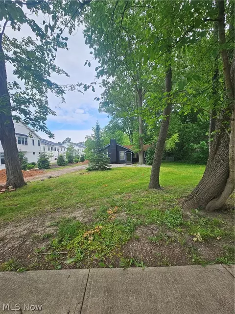 31438 Center Ridge Rd, Westlake, OH 44145