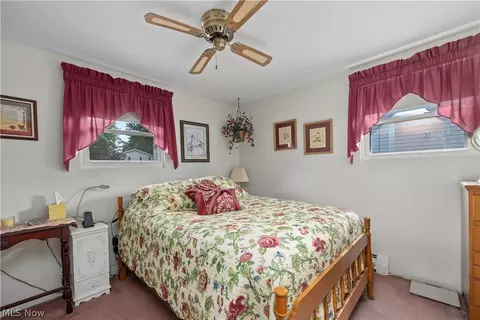 Bedroom - 829 Delaware Ave, Elyria, OH 44035 photo 1 of 11