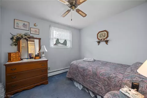 Bedroom - 829 Delaware Ave, Elyria, OH 44035 photo 7 of 11
