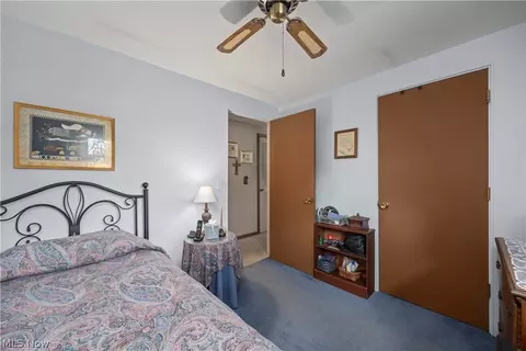 Bedroom - 829 Delaware Ave, Elyria, OH 44035 photo 5 of 11