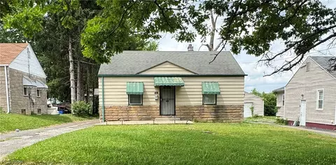828 Marmion Ave, Youngstown, OH 44502