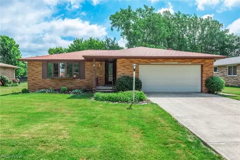 7705 Klein Dr, Middleburg Heights, OH 44130
