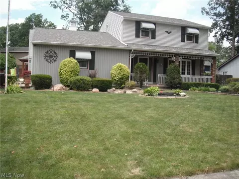 4816 Edgewood Dr, Lorain, OH 44053