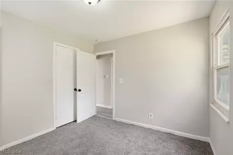 Bedroom - 1620 Cedar Dr, Lorain, OH 44052 photo 5 of 8