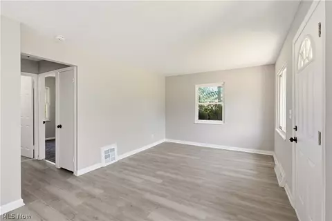 Living - 1620 Cedar Dr, Lorain, OH 44052 photo 4 of 5