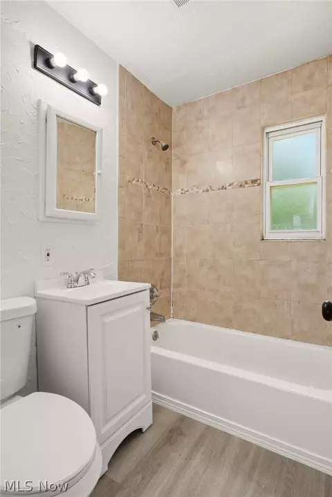 Bath - 1620 Cedar Dr, Lorain, OH 44052 photo 2 of 2