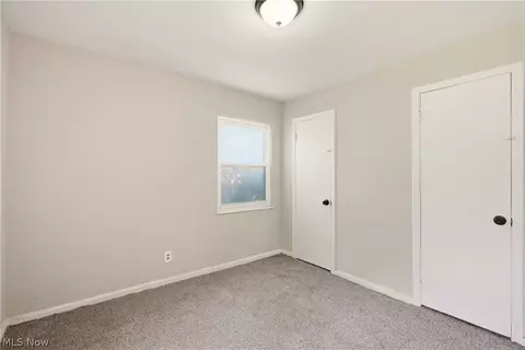 Bedroom - 1620 Cedar Dr, Lorain, OH 44052 photo 7 of 8