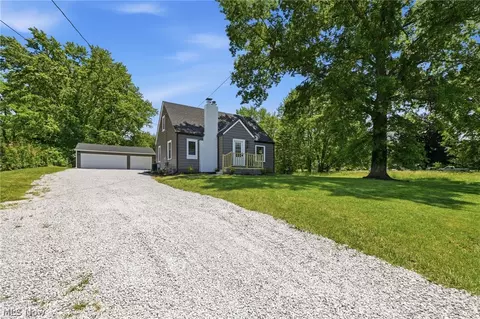 951 Bey Rd, Akron, OH 44312
