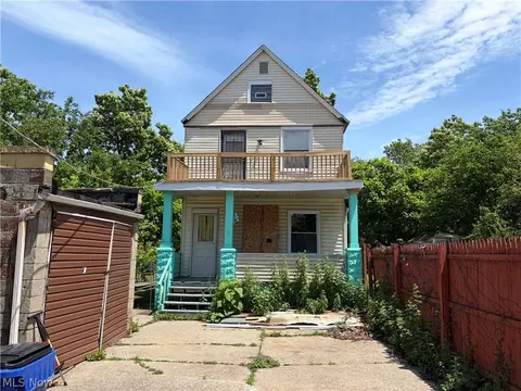 1101 E 71st St, Cleveland, OH 44103
