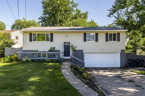 4560 Center Rd, Brunswick, OH 44212