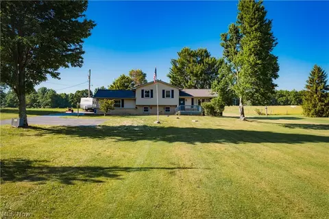 16533 Shilling Rd, Berlin Center, OH 44401