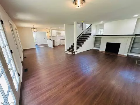 Living - 311 E 241st St E, Euclid, OH 44123 photo 1 of 2
