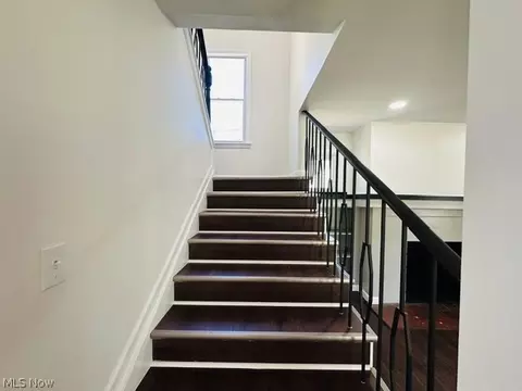 Entry Way - 311 E 241st St E, Euclid, OH 44123 photo 1 of 4