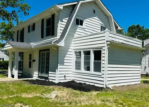 Exterior - 311 E 241st St E, Euclid, OH 44123 photo 2 of 2