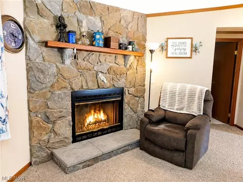 Living - 23 Second St, Madison, OH 44057 photo 2 of 4