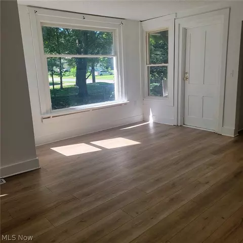 52 Eagle St, Madison, OH 44057 photo 4