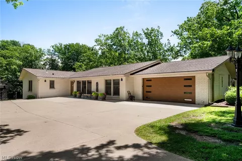 685 Sunnyside, Vermilion, OH 44089