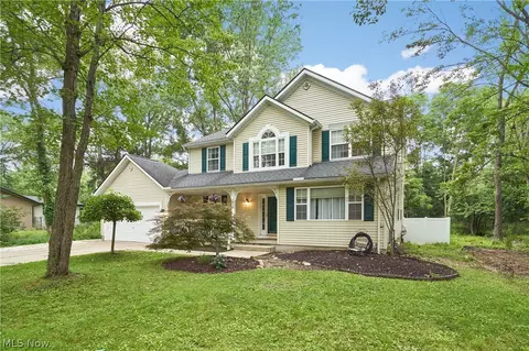 2936 Vincent Rd, Silver Lake, OH 44224