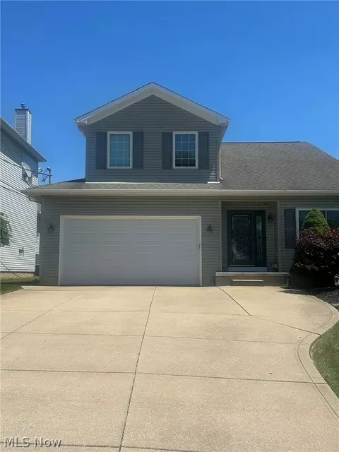 6213 Hathaway Rd, Garfield Heights, OH 44125