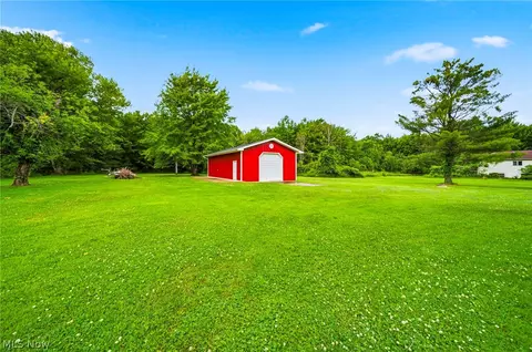 Exterior - 3411 Blake Rd, Ashtabula, OH 44004 photo 4 of 6