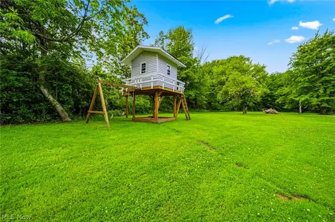 Exterior - 3411 Blake Rd, Ashtabula, OH 44004 photo 3 of 6