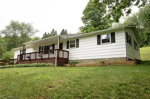 5050 Westbrook St SE, Magnolia, OH 44643