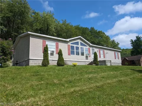 2492 Irish Ridge Rd, East Liverpool, OH 43920