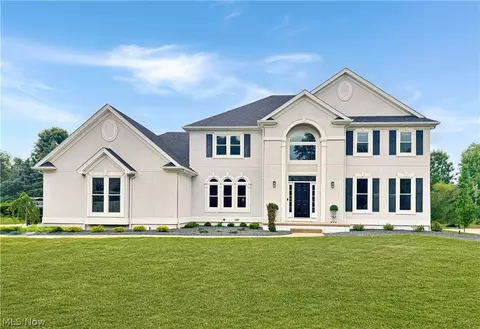 7375 Cobblers Run, Poland, OH 44514