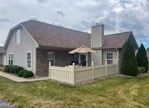 695 E Western Reserve Rd #1704, Youngstown, OH 44514