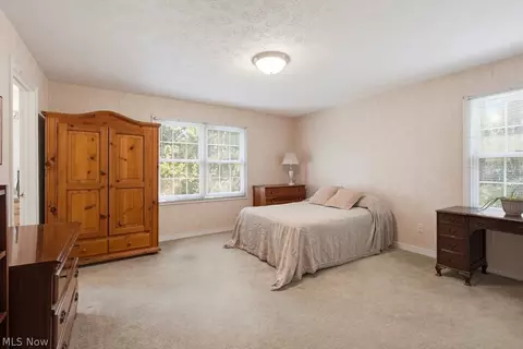 Bedroom - 6460 Laura Ln, Solon, OH 44139 photo 8 of 10