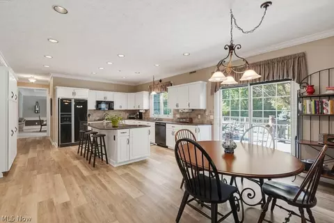 Kitchen - 6460 Laura Ln, Solon, OH 44139 photo 2 of 3