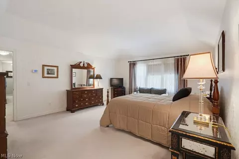 Bedroom - 6460 Laura Ln, Solon, OH 44139 photo 10 of 10