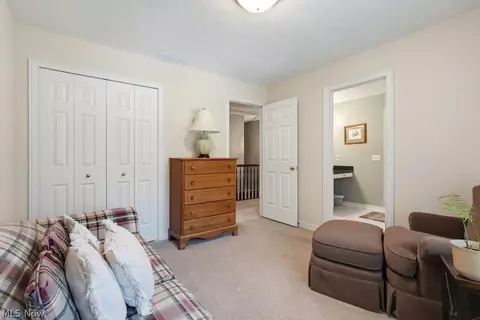 Bedroom - 6460 Laura Ln, Solon, OH 44139 photo 4 of 10