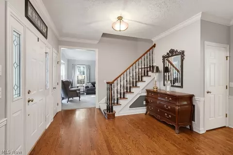 Entry Way - 6460 Laura Ln, Solon, OH 44139 photo 2 of 3