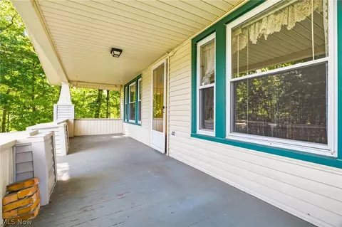 Exterior - 759 Runkle Avenue Ext, Ashtabula, OH 44004 photo 5 of 13