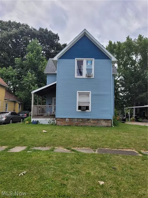 205 W 22nd St, Lorain, OH 44052