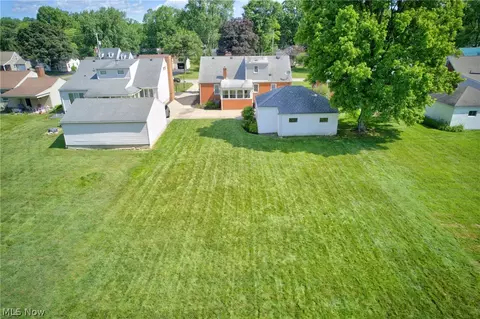 455 Ewing Rd, Boardman, OH 44512 photo 2