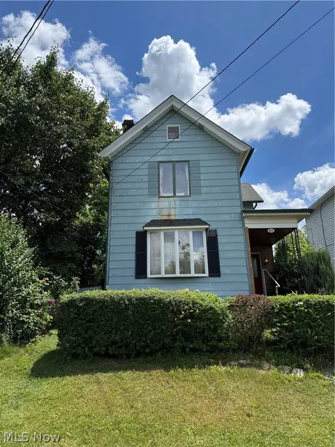 814 Riverview St, East Liverpool, OH 43920