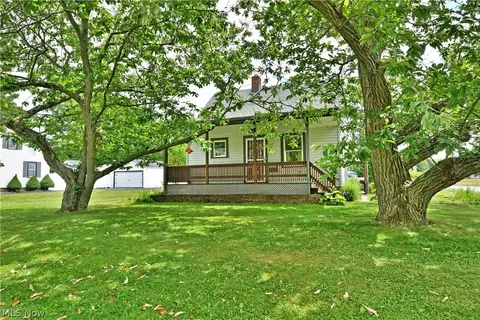 1406 Mazda Ave NE, Warren, OH 44483