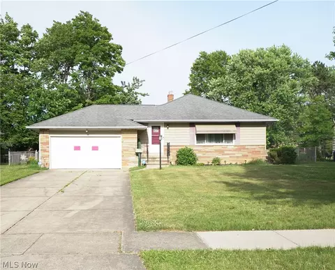 731 Edgewood Rd, Richmond Heights, OH 44143