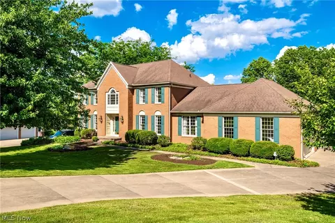5534 Governors Ave NW, Canton, OH 44718