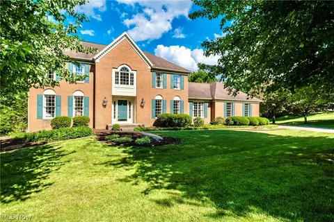 5534 Governors Ave NW, Canton, OH 44718