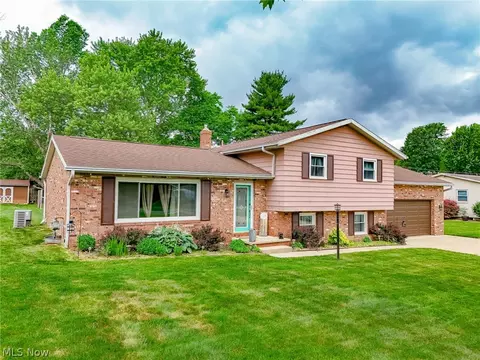 5862 Canterbury Rd, New Franklin, OH 44319