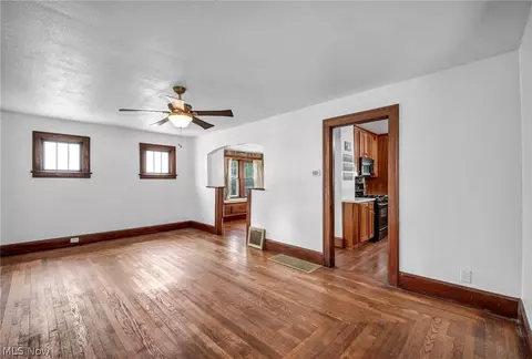 1940 E 34th St, Lorain, OH 44055 photo 8